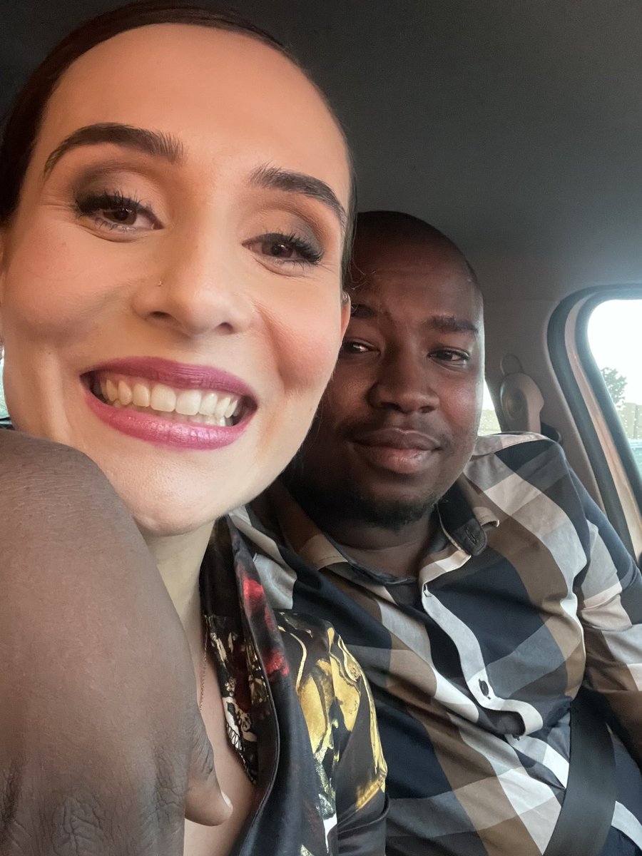 HeidiGiokos's tweet image. Look who is back. And very exhausted. We both so tired 🤣❤️💫 @LindokuhlXulu1