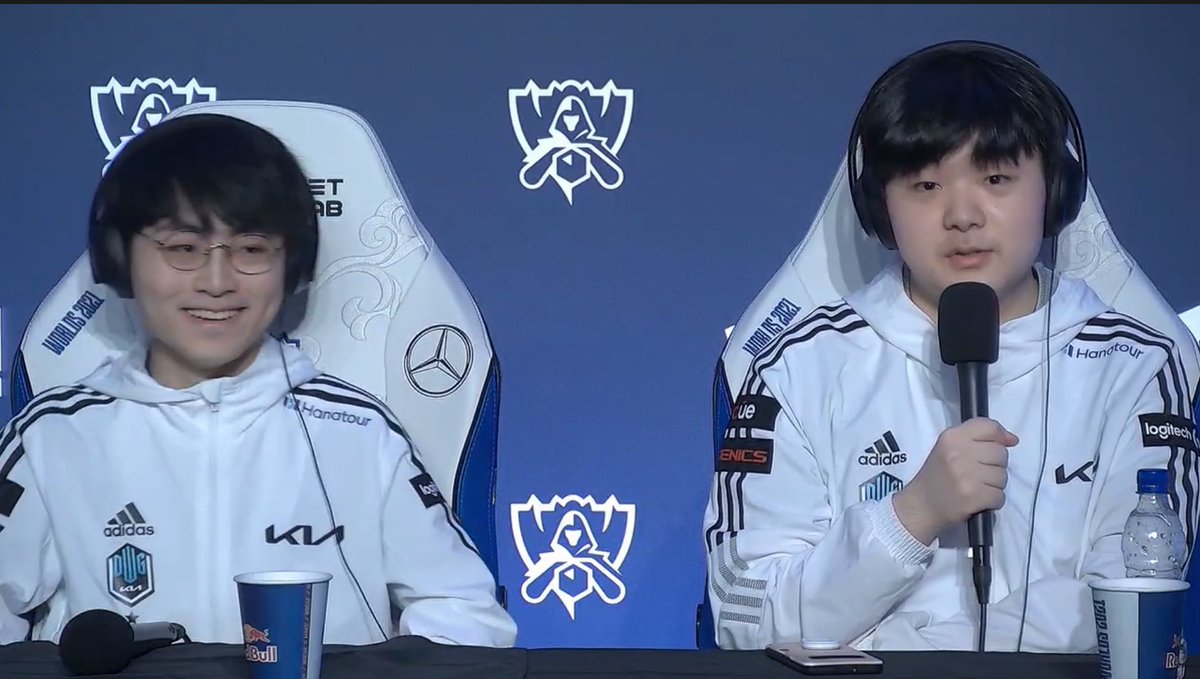 Canyon on the reason for @DWGKIA loss:

"During this year's spring split, I did say Wei and Jiejie look like strong junglers. I got clapped both of them in two different finals stages. I guess I have really good eyes when it comes to junglers.

Also, Top Diff."

(Actual quote)