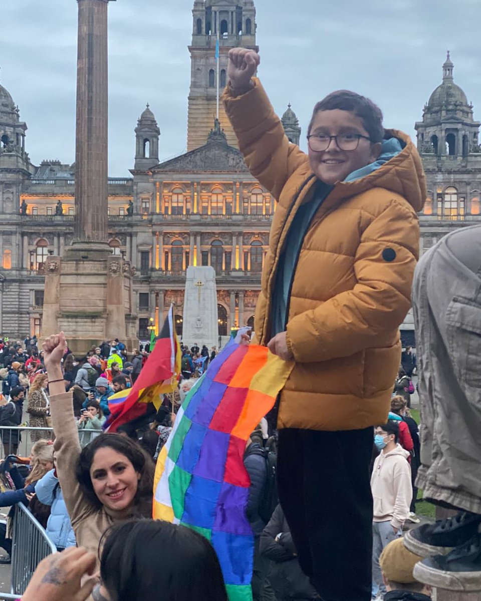 franciscoactiv2's tweet photo. De los pueblos originarios debemos aprender su respeto por la #naturaleza! 

La defensa de la vida es una lucha que debemos dar unidos porque las fronteras son imaginarias! 

Viva #Abya Yala! Somos Latinoamérica! Aquí estamos de pie 🌍💪🥰

Crédito de 📷: @marcos.gibson https://t.co/xLgniPYnzu