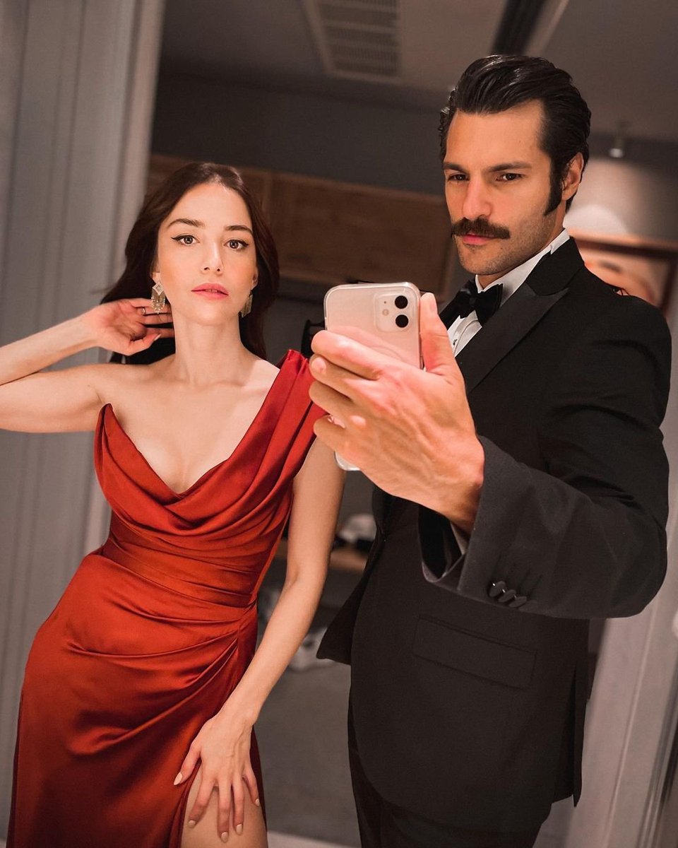 AndreinaGPll's tweet photo. A drawing of you two @ozgecangurel @SerkanCayoglu 😎❤🎨 My friend's son wanted to make one too🤭 https://t.co/t4LC6qt5Eo