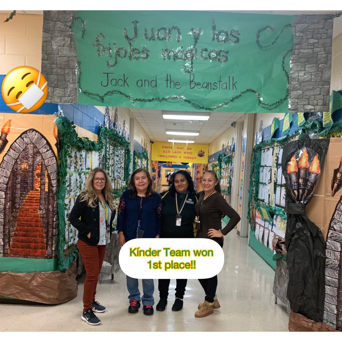 bburgoso's tweet image. #FallIntoReading #FirstPlace #ProudOfOurStudentsWorks  (We always wear our mask, but took them off for the photo.) ⁦@rmena_97⁩ ⁦@HISDMultiPrgms⁩