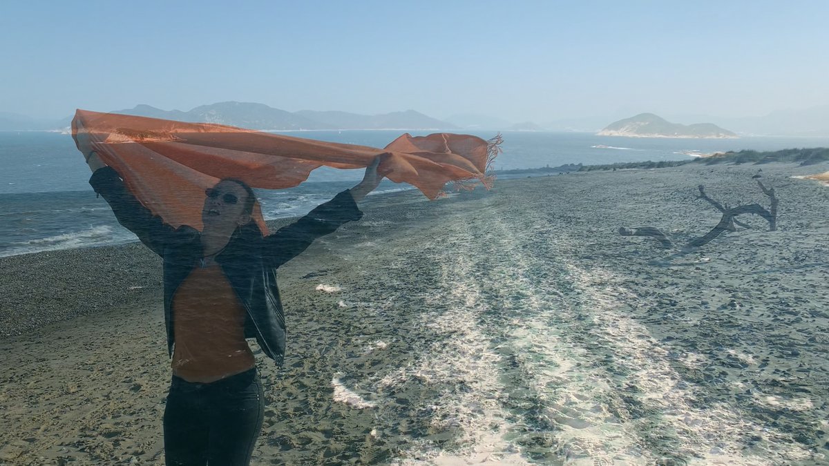 jam_esther's tweet photo. 11/11 Can't wait to share this with you! 
7PM UK time (8PM IT) 
Full Sails Official Video ⛵️🎉🎶✌
#musicsingle #rockmusic #girlguitarist #jamesther #fullsails #officialvideo https://t.co/eUf5qZj0JN