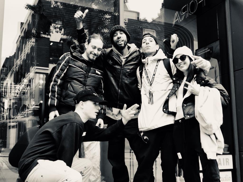 FullClipMag's tweet photo. Listen back to Thursdays @FullClipMag show on @sohoradio here:
https://t.co/Zazj2qPdSK
Big up to @clfobia @tommy_skillz & the rest of our guests💥🔫 #SohoRadio #FullClipMagazine #UKhiphop #UKrap #Grime #ItalianRap #ItalianHipHop #LondonRadio #Soho #HipHopRadio #RapRadio #Rap https://t.co/holoE0ZFdU