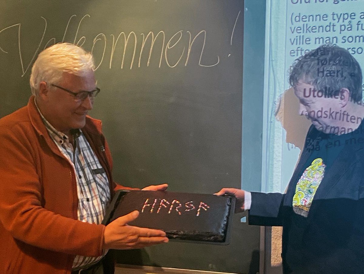 adamhyllested's tweet photo. Four hours of discussion on the interpretation of the #runic inscription HARJA on the #Vimose from 160 AD w/ talks by an archeologist, a #runologist and me as the linguist. The climax was when a cake bearing the inscription was brought in. Unlike the comb, the cake is no more! https://t.co/Yhpe6DvE14