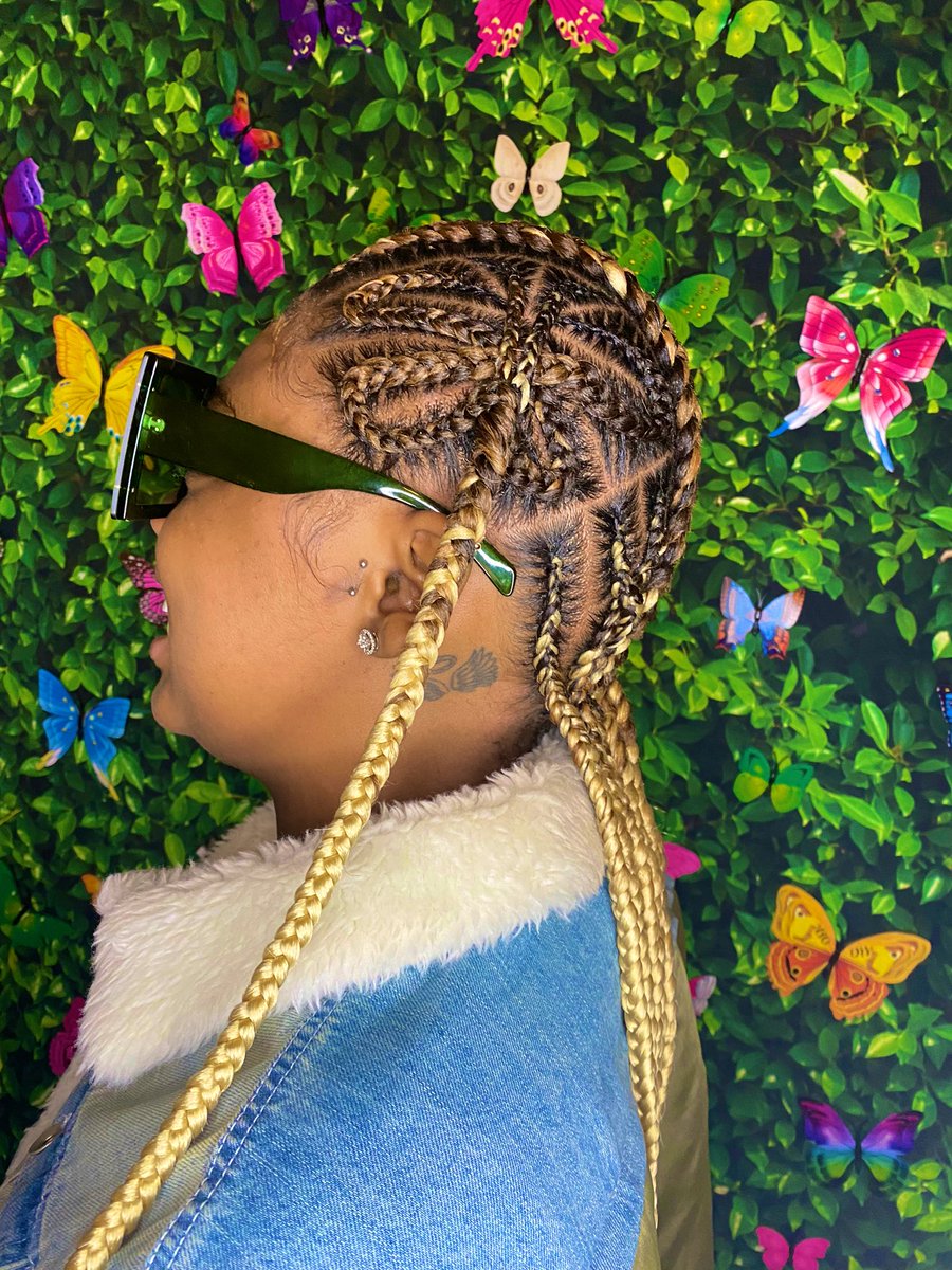 dessStamps's tweet photo. freestyles done by me 😍 

IG: @_finessedbydes 

#odu #nsu #757hairstylist 💫 https://t.co/zDsdsnLdeZ