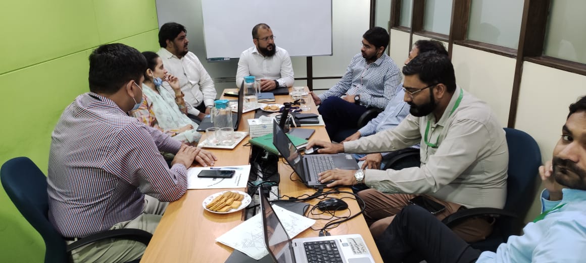 EODBSindh's tweet photo. A workshop was conducted by @Kelectric's GIS team with KDA and DMC Malir representatives to map municipal boundaries. Govt of Sindh is committed to solving issues related to electricity connections. #KarachiWorks https://t.co/mT9qBvf8ft