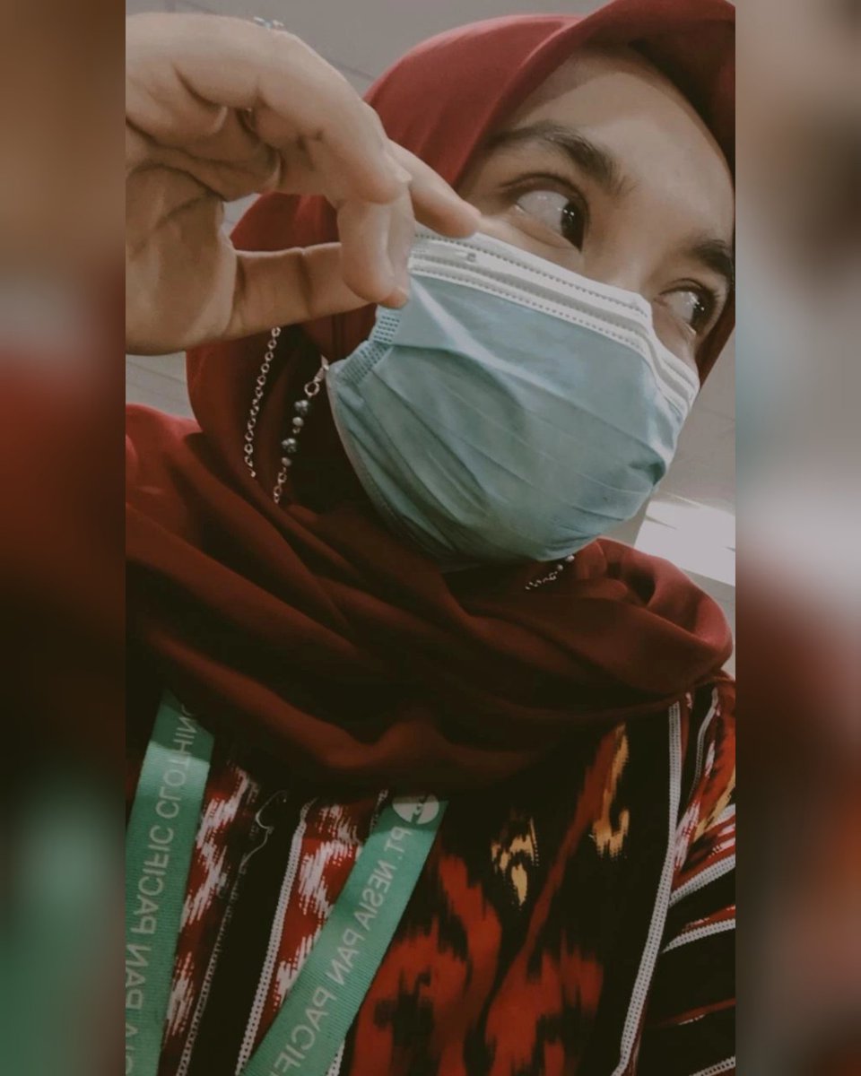PuriSutha's tweet photo. Ada yg iri karena lihat postingan orang lain, hingga ia berusaha membuat kehidupannya sama seperti orang lain..

Ingat say.. jalan cerita orang beda2. Mau ngikutin orang lain ya siapin aja mental buat ngejalaninya.

#malamminggu #malming #lovestory https://t.co/CVNzKXEbFN