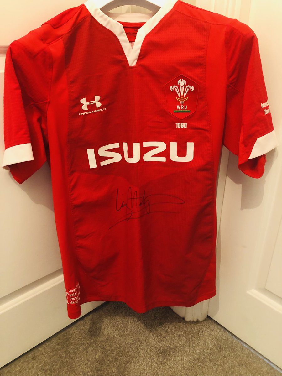 Tom James tweet media