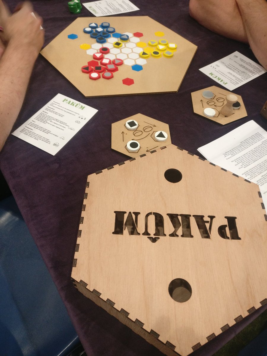 spelpaleis's tweet photo. Pakum prototype! op #spellenspektakel https://t.co/3coqThAaAS