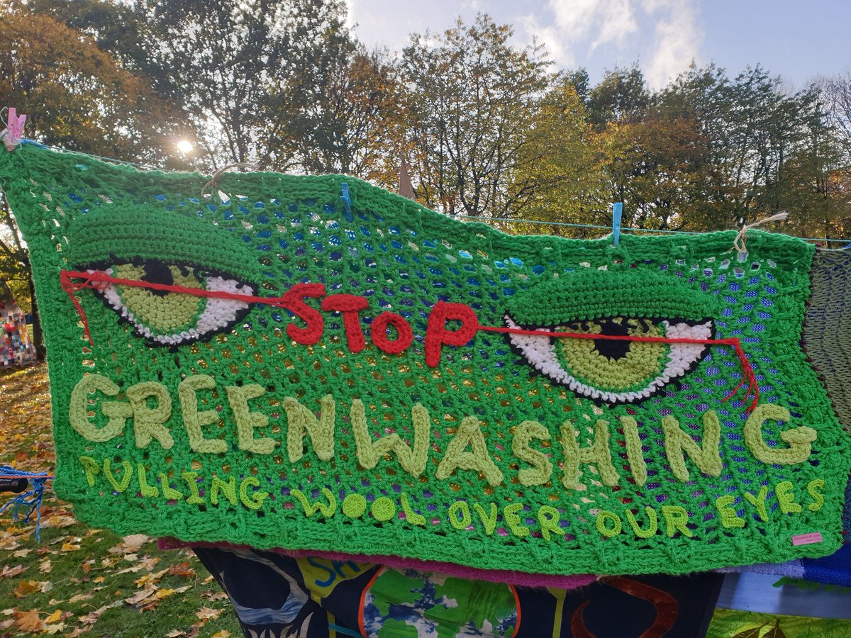 annemarteb's tweet photo. I'm a craftivist with design envy 😍💚🌍 #craftivism #Stitches4Survival #ClimateAction #eyesoncop26 https://t.co/W2esdZVNBo