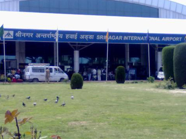 ANI's tweet photo. Central Government declares the airport at Srinagar as 'Major Airport': Government order

(File photo) https://t.co/Qpg8anxQy1