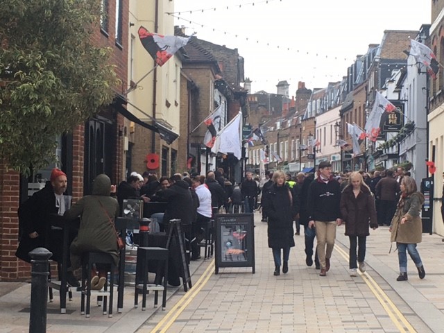 ChurchStTwicker's tweet photo. It is the #EngvsTonga game today @Twickenhamstad   Church Street of Twickenham is really buzzing! Our pubs, cafes &amp; all our lovely restaurants extend a warm welcome to all our visitors &amp; hope everyone is enjoying the atmosphere! ❤🇬🇬🍻🍽 @WorldRugby  @EnglandRugby @RFUHomeTurf https://t.co/9GSxvNaCWg