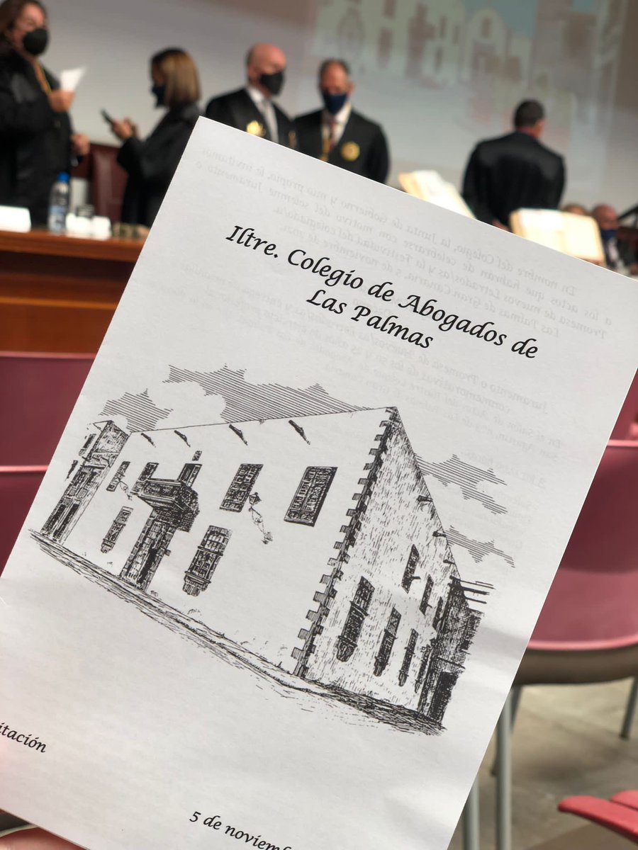 azaruc2's tweet photo. Acto Institucional en el Colegio de ABOGADOS DE LAS PALMAS DE GRAN CANARIA.  Jura y entra de medallas de 25 y 50 años de ejercicio de la abogacía. Padrinos el Decano D. Rafael Massieu y D. Jose Ramón Dámaso Artiles. #icalpa #abogadoscanarias https://t.co/qoidMKeYIU