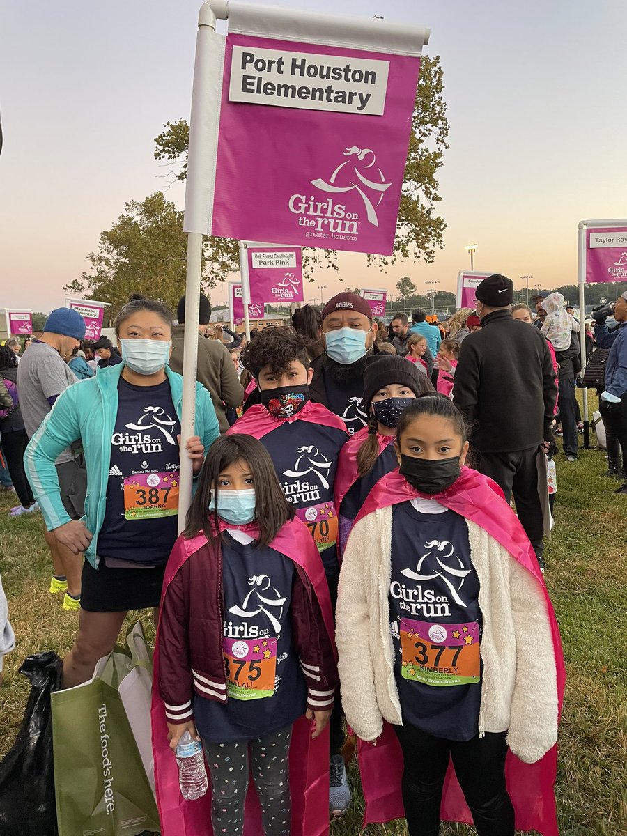 PortHoustonES's tweet photo. Congratulations to the girls who represented Port Houston at the Girls on the Run 5k this morning! @VGarcia_PH @Tinoco3rd @Leigha_Curry7 https://t.co/bIjQ1ox4GT