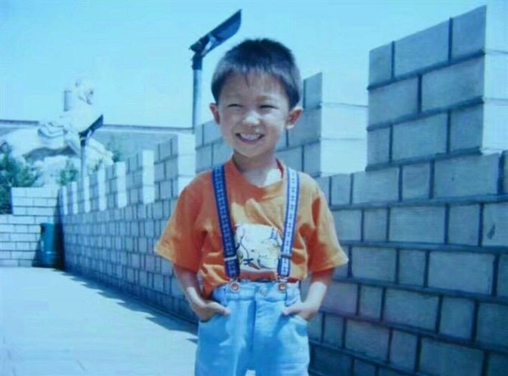 horshikiss's tweet photo. #SEVENTEEN's Xu Minghao but he grew up as you scroll down #서명호 

a thread: https://t.co/wMzVDP5B7l