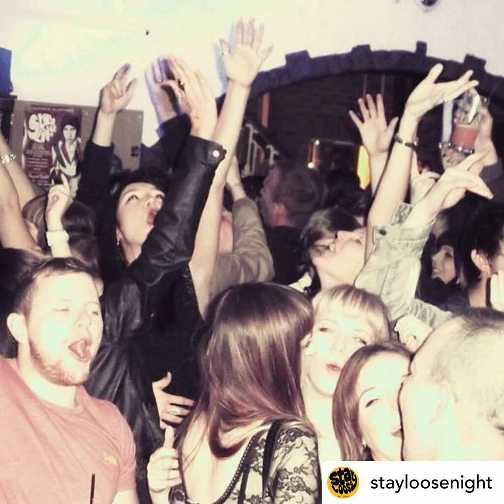 BangWolves's tweet image. Back tonight @doganddoubletwolves it’s the great mix of indie, funk and soul sounds from @stayloosenight 

Posted @withregram • @stayloosenight We are back at The Dog and Doublet tonight mixing up the best indie and retro sounds from 10pm, see you la… instagr.am/p/CV8AJLHjkym/
