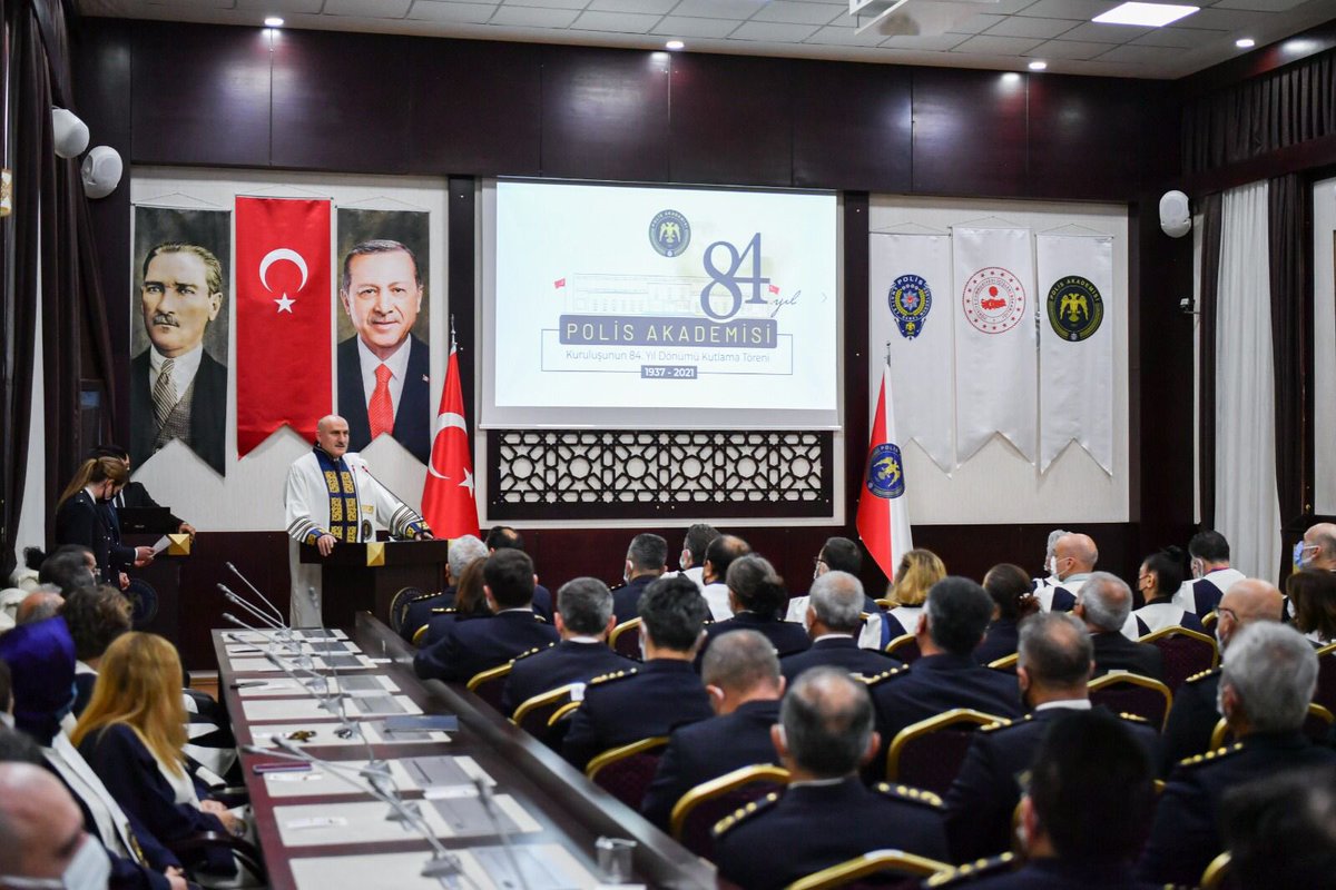 ylmz_colak's tweet photo. Polis Akademisi köklü tarihi ve nitelikli eğitim anlayışıyla 84 yıldır görevinin başında! 🇹🇷

#polisakademisi
#PolisAkademisi84Yaşında https://t.co/iY94OA14yE
