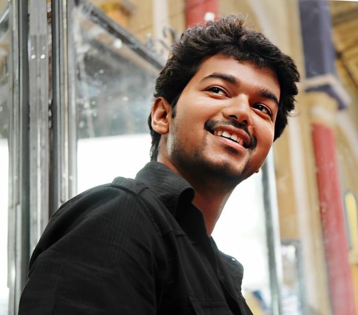 Devanayagam's tweet photo. @ZeeTamil @actorvijay @akarjunofficial @vikranth_offl Only fans are his total strength, everything else against him..and no power is bigger than the love of real fans❤️ We love you Thalaivaaa..

#TalentMadeStar_THALAPATHY 🔥🔥

#Beast #Master @actorvijay https://t.co/YlETrla1bP