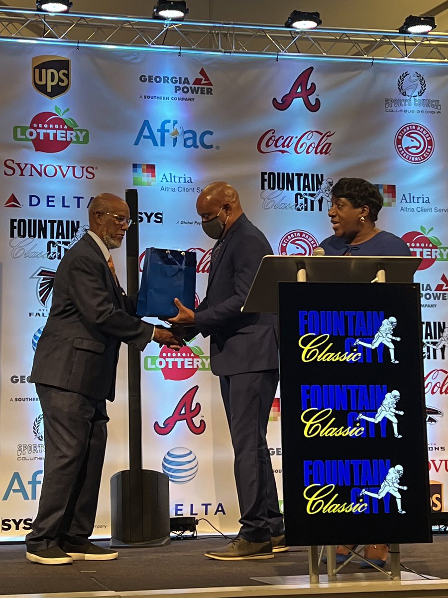 BORUSG's tweet photo. Ahead of this weekend’s 31st annual #FountainCityClassic, the @AlbanyStateUniv Golden Rams and @FVSU Wildcats honored longtime supporter, Classic chairman and Dean of the Georgia House, @CalvinSmyre. 

Our best to him, and to our students. Kick-off’s at 2 p.m.! https://t.co/KlNu7wxr6W