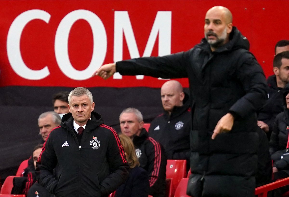 Footballtweet's tweet photo. The most damning stat of all time.

Manchester United really had more shots on target against their own goalkeeper than they did against Ederson. 😂😂😂😂 https://t.co/JuyI8O9Zxk