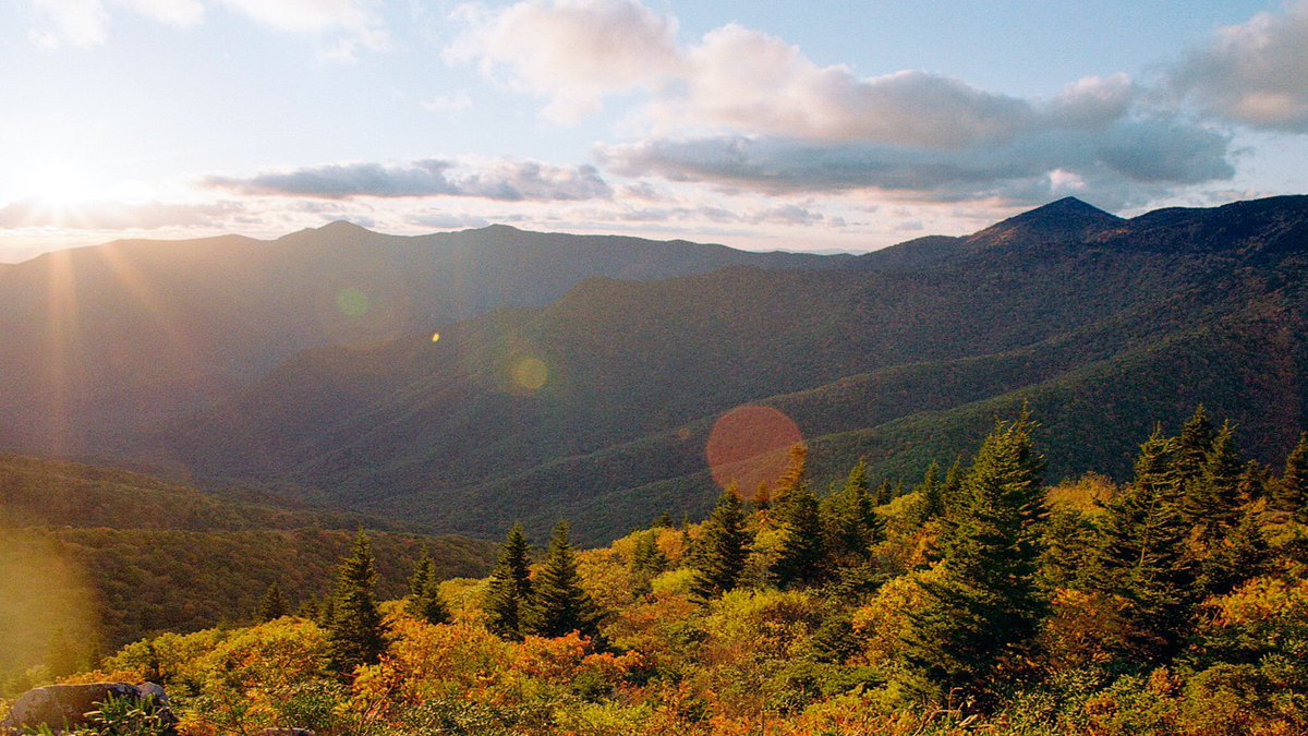 nev_in_color's tweet photo. film photos from the blue ridge mountains 🎞 https://t.co/gtPGjGr8Mk