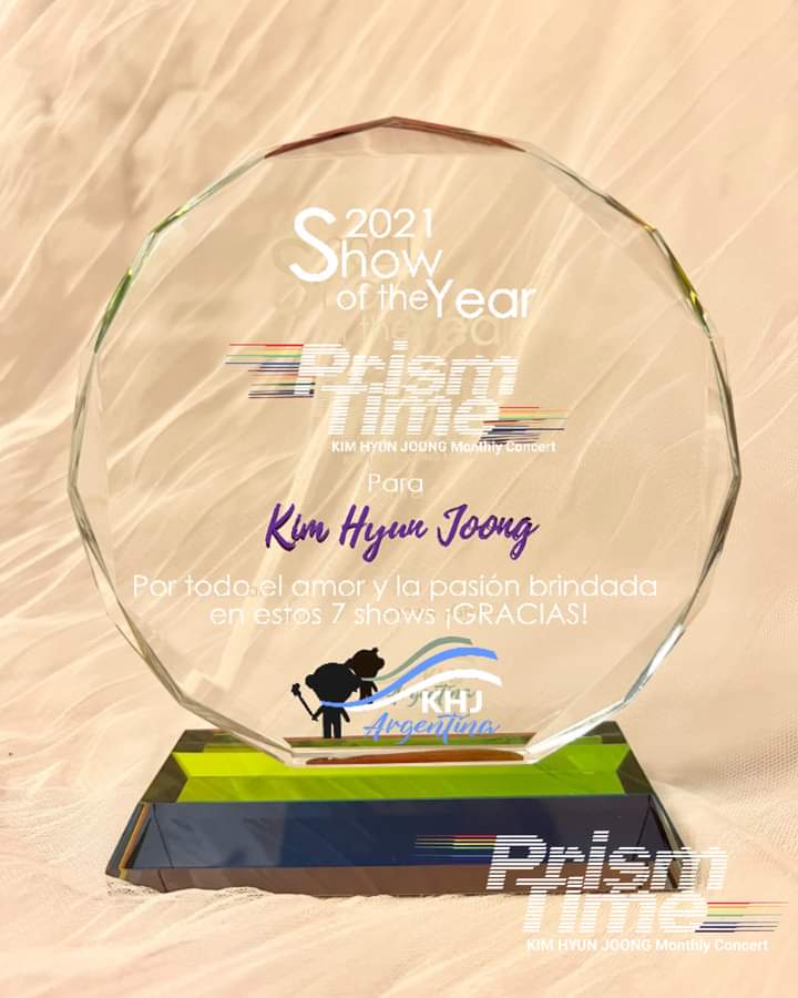 KHJArgentina's tweet photo. Con esta PLACA de RECONOCIMIENTO otorgada a @khj_heneciatwt damos por finalizado nuestro tercer proyecto.
A nuestros miembros del equipo de WhatsApp #KHJArgentina Official.
A las henecias que participaron en nuestros eventos de rifas ¡Muchas gracia!
¡Juntas lo hicimos! https://t.co/EEkDsr58z4