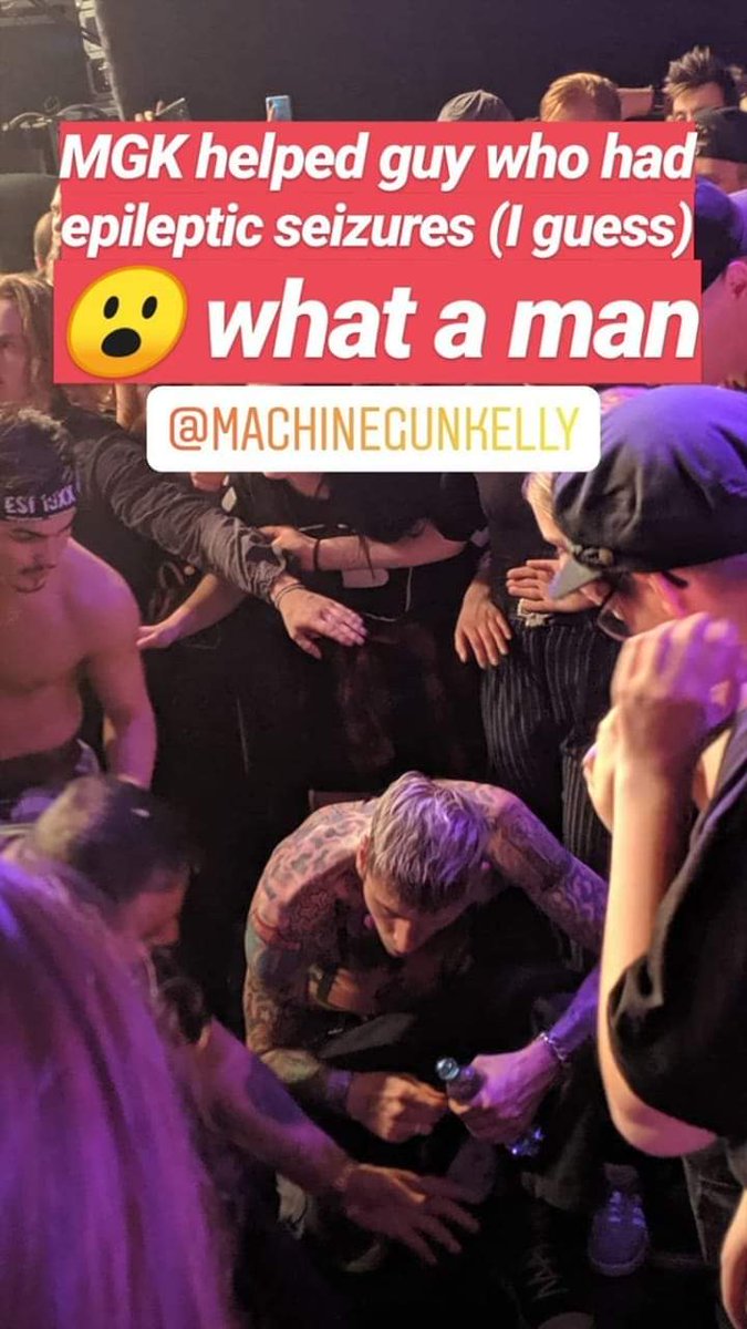 ESTgangBR's tweet photo. Let's go back to Hotel Diablo Tour, when a fan had epileptic seizures and Kells stopped the show and stood by the fan's side until he was rescued. If he noticed ONE fan in middle of the crowd and did it, imagine what he'd do if he saw more than 300 being trampled https://t.co/7paVBibejx