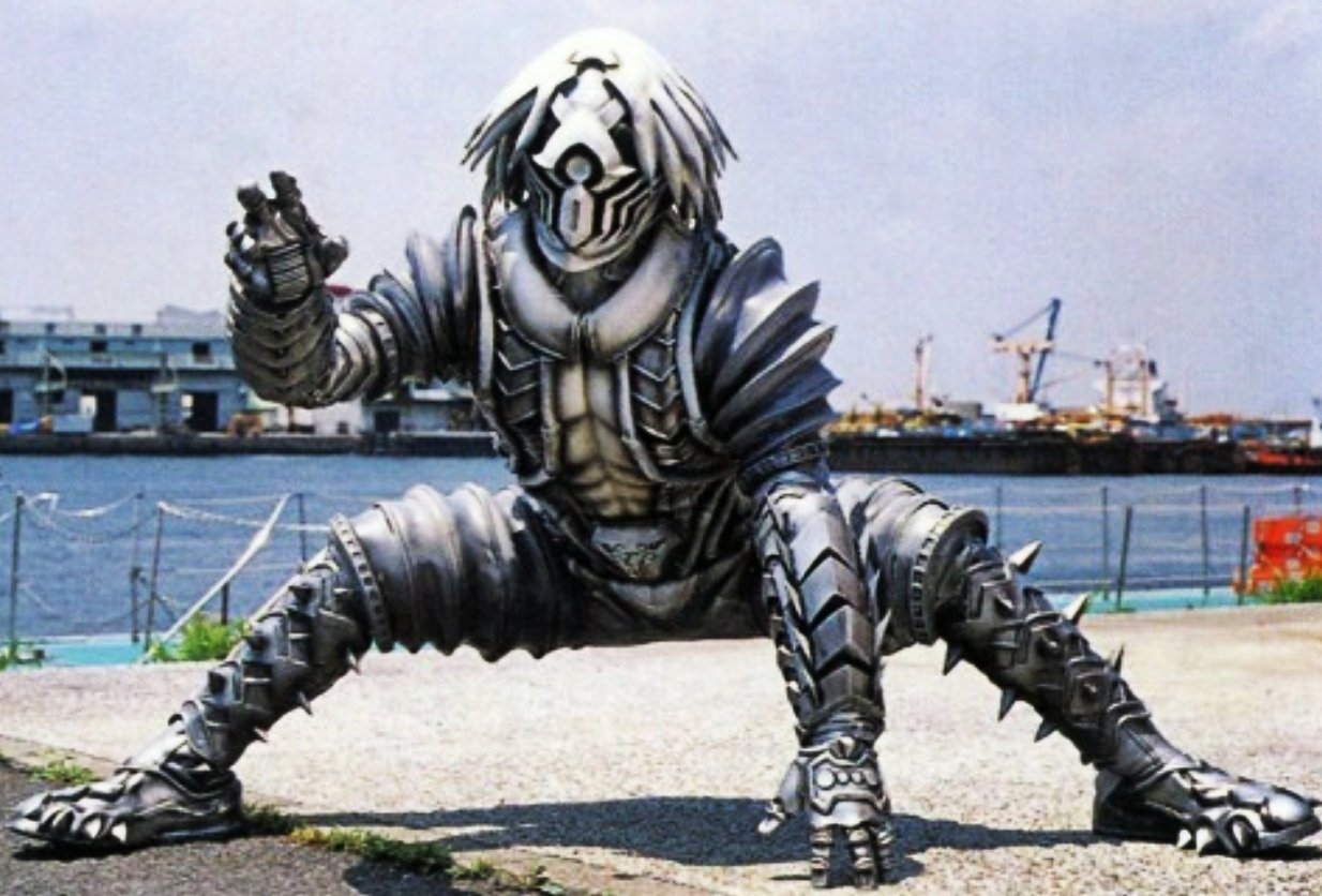 タイムセール　綾野剛 仮面ライダー555 スパイダーオルフェノク　デビュー作 スパイダーオルフェノク | 仮面ライダー図鑑 | 東映