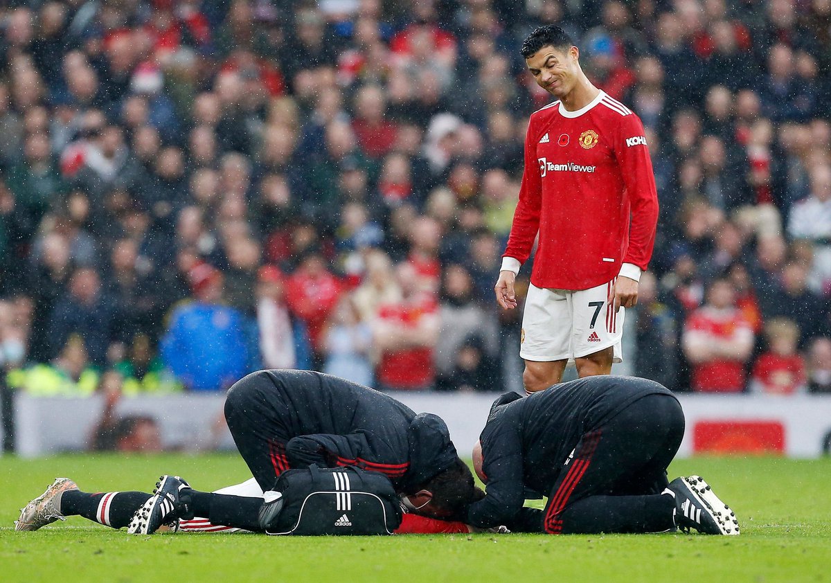 MatchTV's tweet photo. Если бы у фразы «ну такое» был свой эмодзи 😄

Идеальное описание игры «Юнайтед» в сезоне 🙌🏻

📷 REUTERS/Craig Brough https://t.co/jT7XmD7NXL