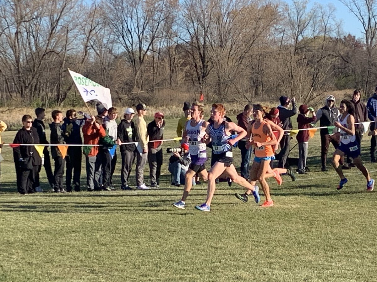 EVHSAthletics's tweet photo. Hunter and Nate looking great at about the mile mark! @evhsxctf #StateCC https://t.co/vjmKVPJo6P