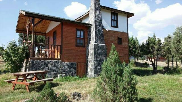 BelediyeKIBRSCK's tweet photo. #KöroğluDağEvleri 
Kanalizasyon hatları yenilendi.
Hafta içi 4 kişilik ev fiyatımız 160₺ https://t.co/V5KiYZrE4V