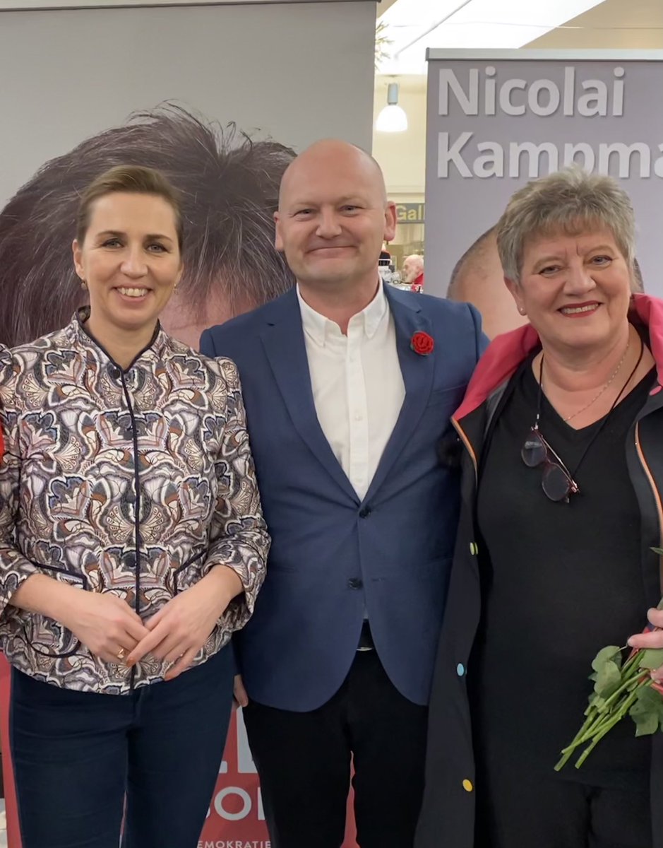 larsgaardhoj's tweet photo. Var rundt med statsministeren i dag, og det var rigtig god oplevelse. Mange glade folk, der ville have selfies og en kort snak. Mange gav udtryk for st Mette gør det godt. Helt enig. Hun er dygtig og sej. God weekend. #rv21 #dkpol https://t.co/RXiTt9fbTs