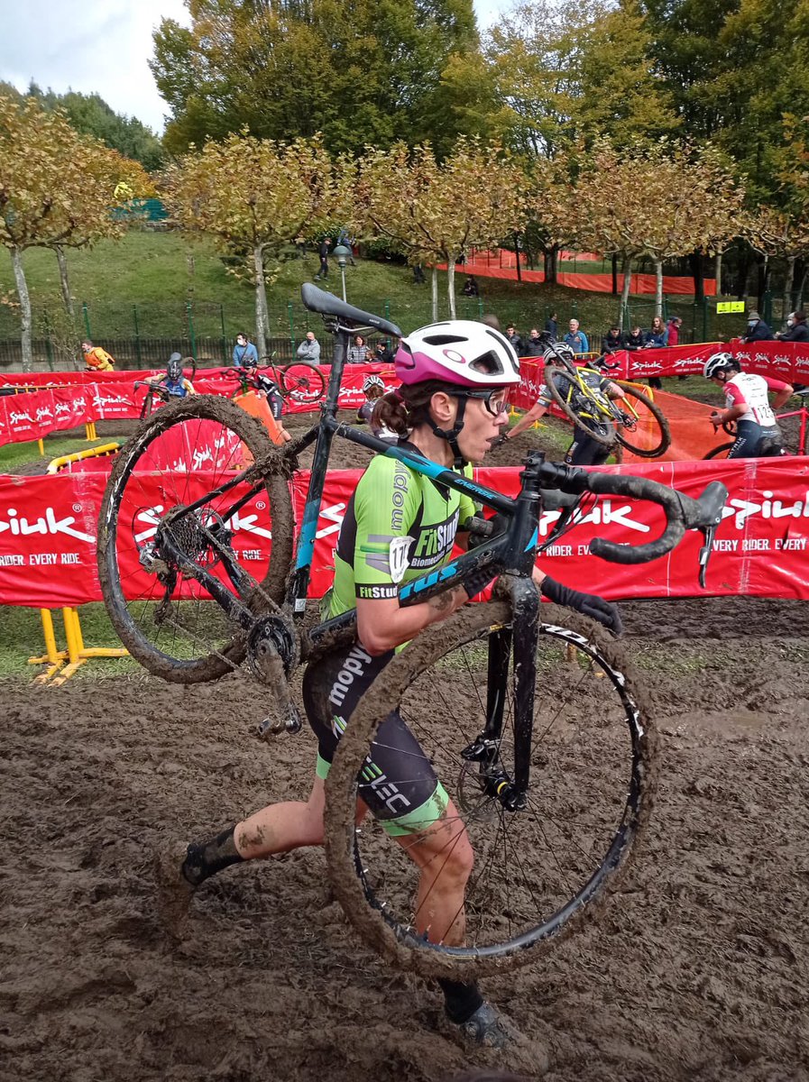 Mune_FitStudio's tweet photo. Cross de Llodio 🤪
📸@gojanguren
#FitStudioTeam #CXLlodio #MudParty #Retelec #MopycSA #FitStudio #226ers https://t.co/7xMAgJnbw7