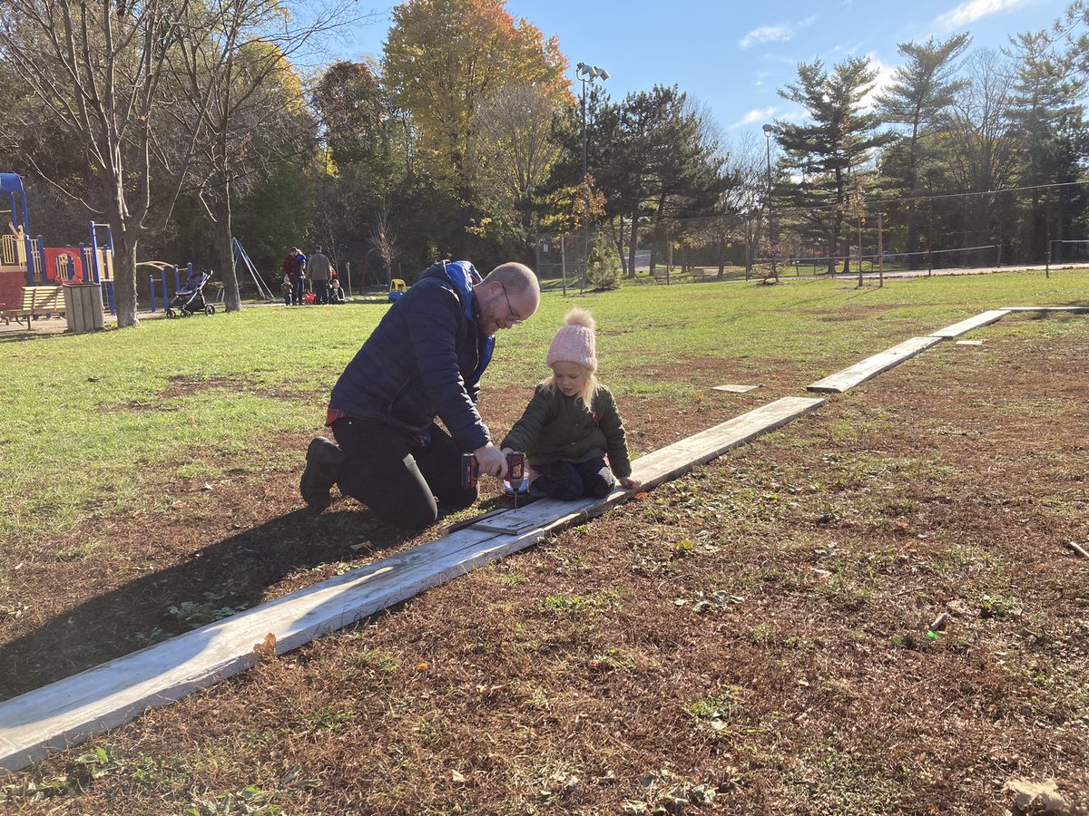 FairmontRink's tweet photo. Rink set up day in progress! We keep the number of volunteers small but mighty (small volunteers included) https://t.co/DsfXpeDOMY