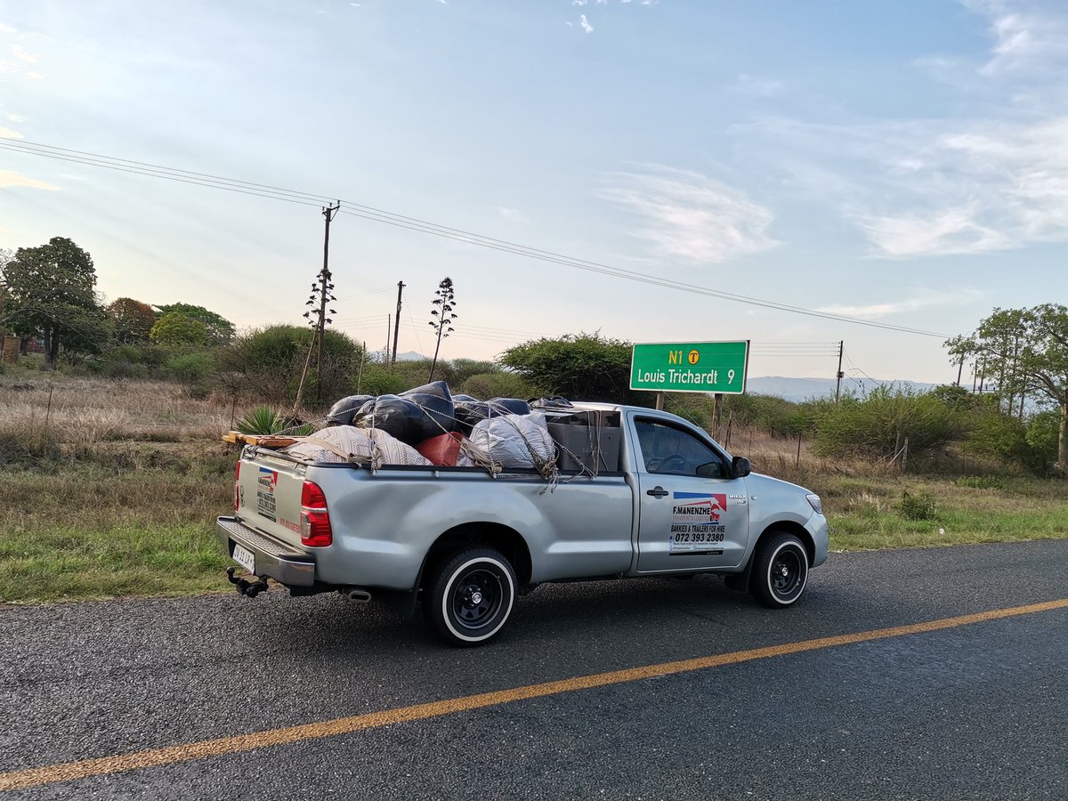 FManenzhe's tweet photo. The Transport Guru is back again in Louis Trichardt, zwa F. Manenzhe Transport and Logistics azwi lengi❗❗💪💯
For enquiries and bookings call or whatsapp 0723932380.
We do both short and long distances.
#Gracework🙌
#The_Transport_Guru💀
#F_Manenzhe_Transport_and_Logistics 🔥 https://t.co/FzfdG4DiaV
