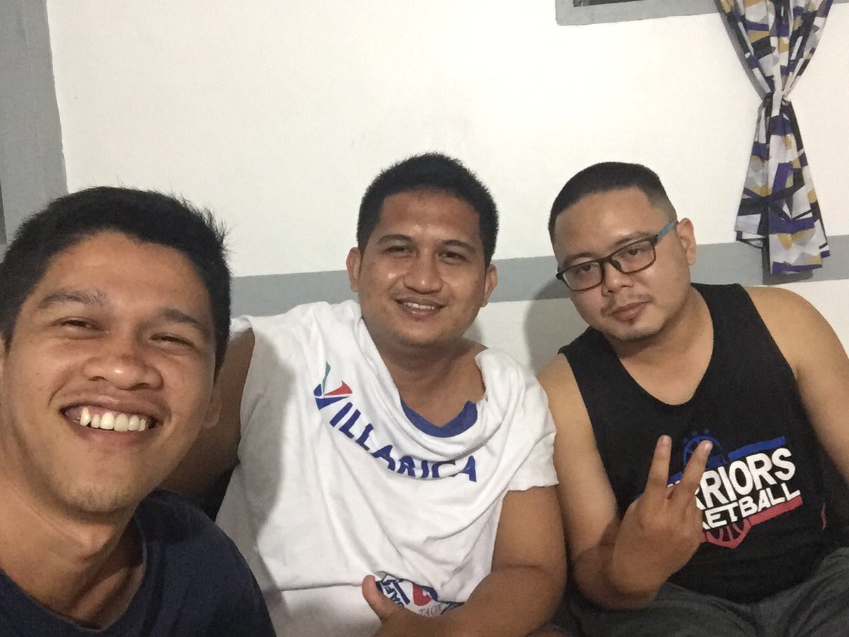 RIgual498121's tweet photo. Pag etong dalawa kasama ko, matik alak agad eh 🤣 https://t.co/fjG1nOpwOZ