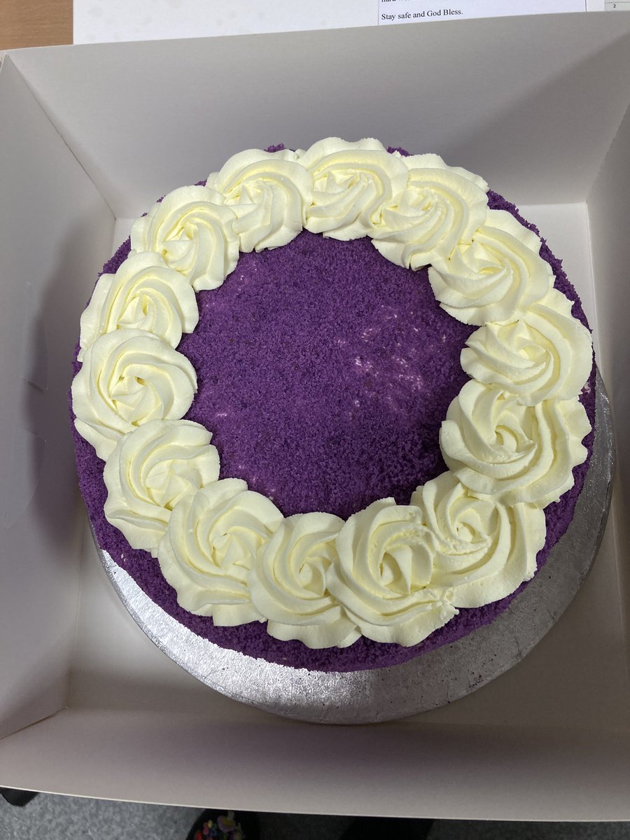 laraBaxter69's tweet photo. Extremely busy day on Critical Care again. Our day has been brightened up with 2 beautiful birthday cakes delivered ‘Bake on Trent’ courtesy of Mr Rodrigo Lindog who celebrates his Birthday today. Thank you so kind. #Cakes @SandraBarring12 @UHNM_NHS @jillbogucki @TracyBullock12 https://t.co/pL6lucMakG