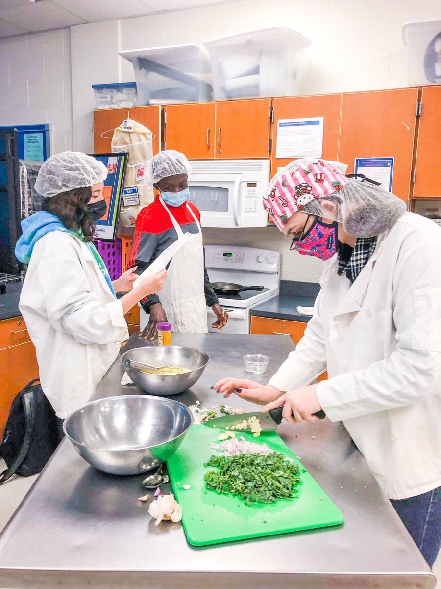 Hungry Harvest tweet media