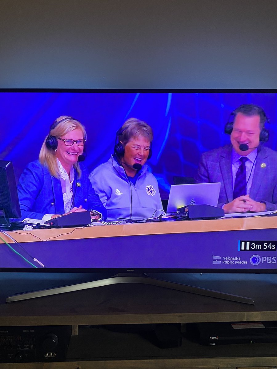 So cool to see Linda Carlson during the D2 Finals!!! Pioneer to woman’s sports in Nebraska!! Loved hearing all the stories!! NP is proud of you!! # WTMB!!!!!