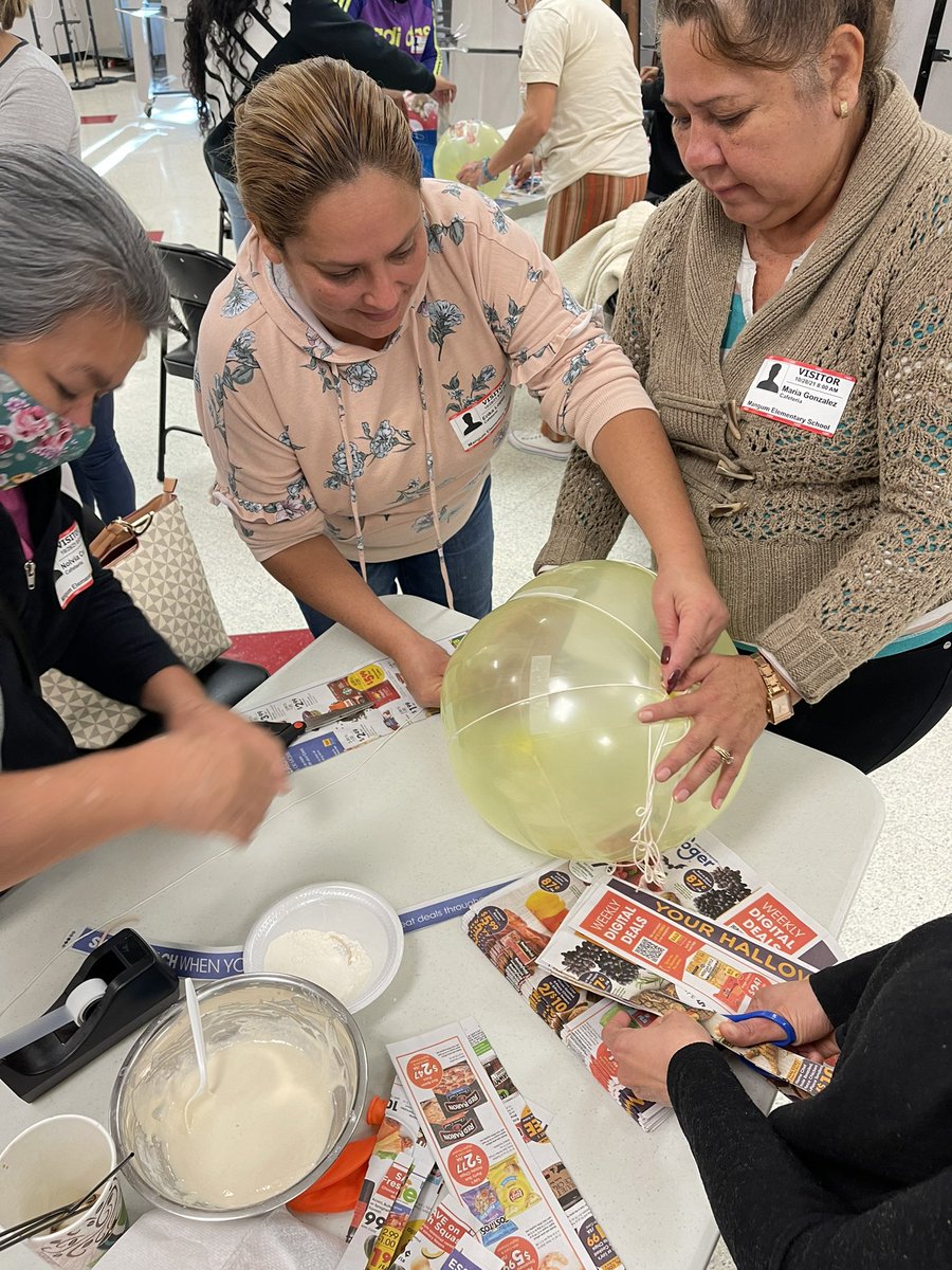 RisingRoGo's tweet photo. Magnum’s Chat with the Principal!  Our awesome Mangum parents create piñatas and connect the process to our four core subject areas: English, math, science, and social studies! https://t.co/GoLaahAhcD