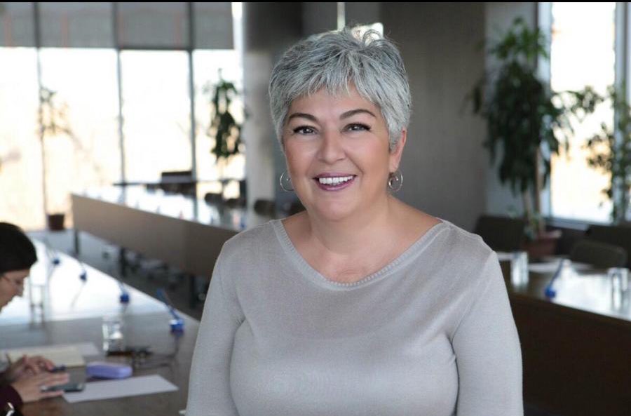 Kadın hareketinin önemli ismi, KA.DER Eski Başkanı, SODA Kurucusu ve birçok kadın ve eşitlik çalışmaları yapan kuruma emek veren Çiğdem Aydın vefat etti. Yol arkadaşımız, akıl hocamız Çiğdem Aydın’ın son yolculuğu ile ilgili programı yarın paylaşacağız. Hepimizin başı sağ olsun.