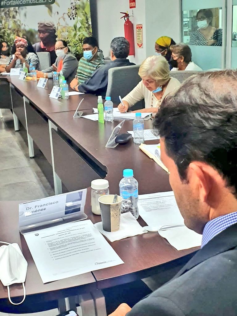eps_red's tweet photo. #RIESG; agradecemos al @IEPS_Ec por su cordial invitación al conversatorio con @panchojimenezs; esperando que los insumos recogidos por el sector #EPS abonen a mejorar las condiciones en que se encuentra nuestra noble económica @HenryKronfle
@abrivar @CAMARAEPSMa1 @del_eps https://t.co/MQgoHnhwHl