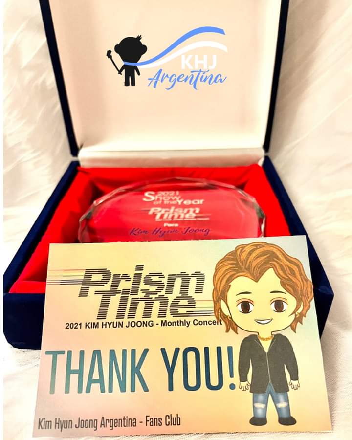 gisela_pablo's tweet photo. Y ahora le toco el reconocimiento al ser más maravilloso del mundo... gracias por tanto amor kim Hyun Joong 💚
#KHJArgentina
#KHJArgentinaThisIsLove
@TEAMHENECIA
@khjargentina
@khj_heneciatwt
@CC_coreano
#PrismTimeViolet https://t.co/2yGlOraBRS
