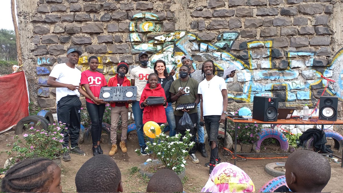 JulianiKenya's tweet photo. I went to @DandoraHHC for my monthly retouch. Turns out there was more; Voice4Change has been with us since 2019. Helped set up the studio.Leo they got us a Dj set for our weekly events &amp; Dj trainings. 

We also launched the DHC collective album &amp; officially opened the backyard. https://t.co/SmqLJ99lEo