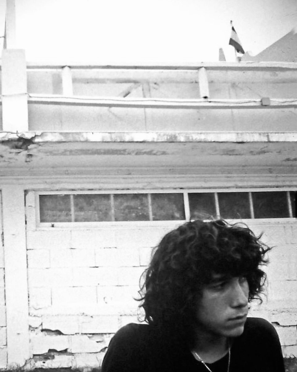 BAPF61's tweet photo. #massivethrowback ! #cannes1978 à la #mickjones #GiveEmEnoughRope #alltheyoungpunks #downmemorylane #lasthrowback https://t.co/z2RPBWpw1J