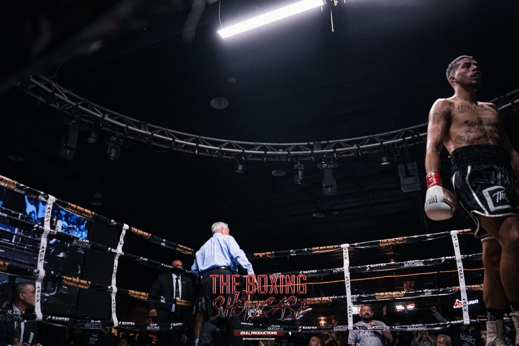 boxing_showcase's tweet photo. Congratulations TO BEN "THE HILL" GURMENT SEMIFINALIST OF THE BIG BELT CHAMPIONSHIP & HOMECOMING MASSACRE NOV 5TH AT SOUTHERN JUNCTION 🥊🎊
NEXT FIGHT WILL BE ANNOUNCE SOON
#boxingday #boxing #proboxingfight #boxinglife #boxinghype #theboxingshowcase #boxeo #dallas #boxing https://t.co/j0yFAZXbYF