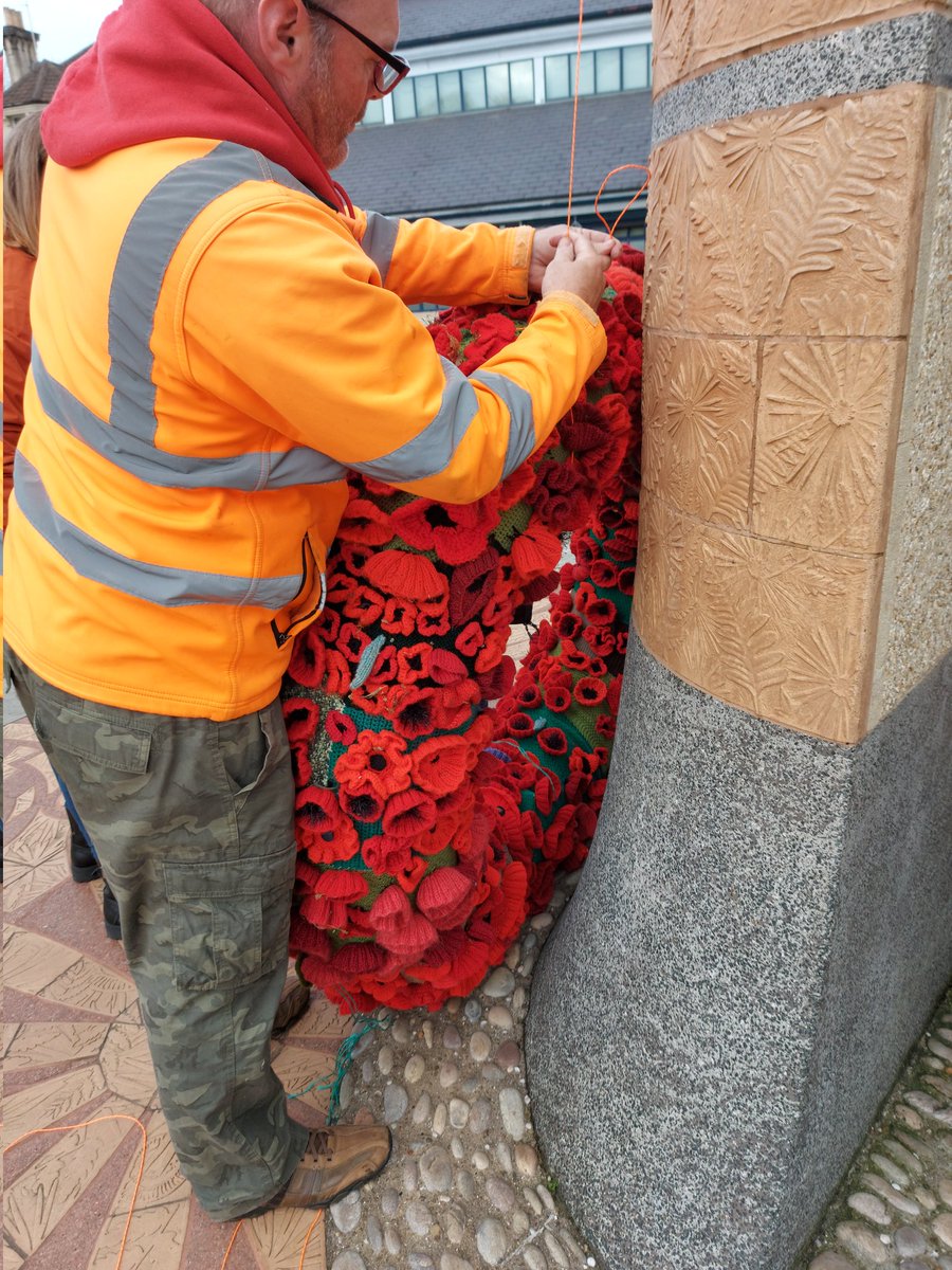 Radstock Knitters tweet media