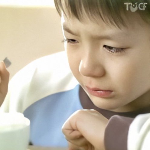 ร้องไห้ทำไมน่อ                          โดนดุ ฮึกˊ•̥  ̯ •̥`