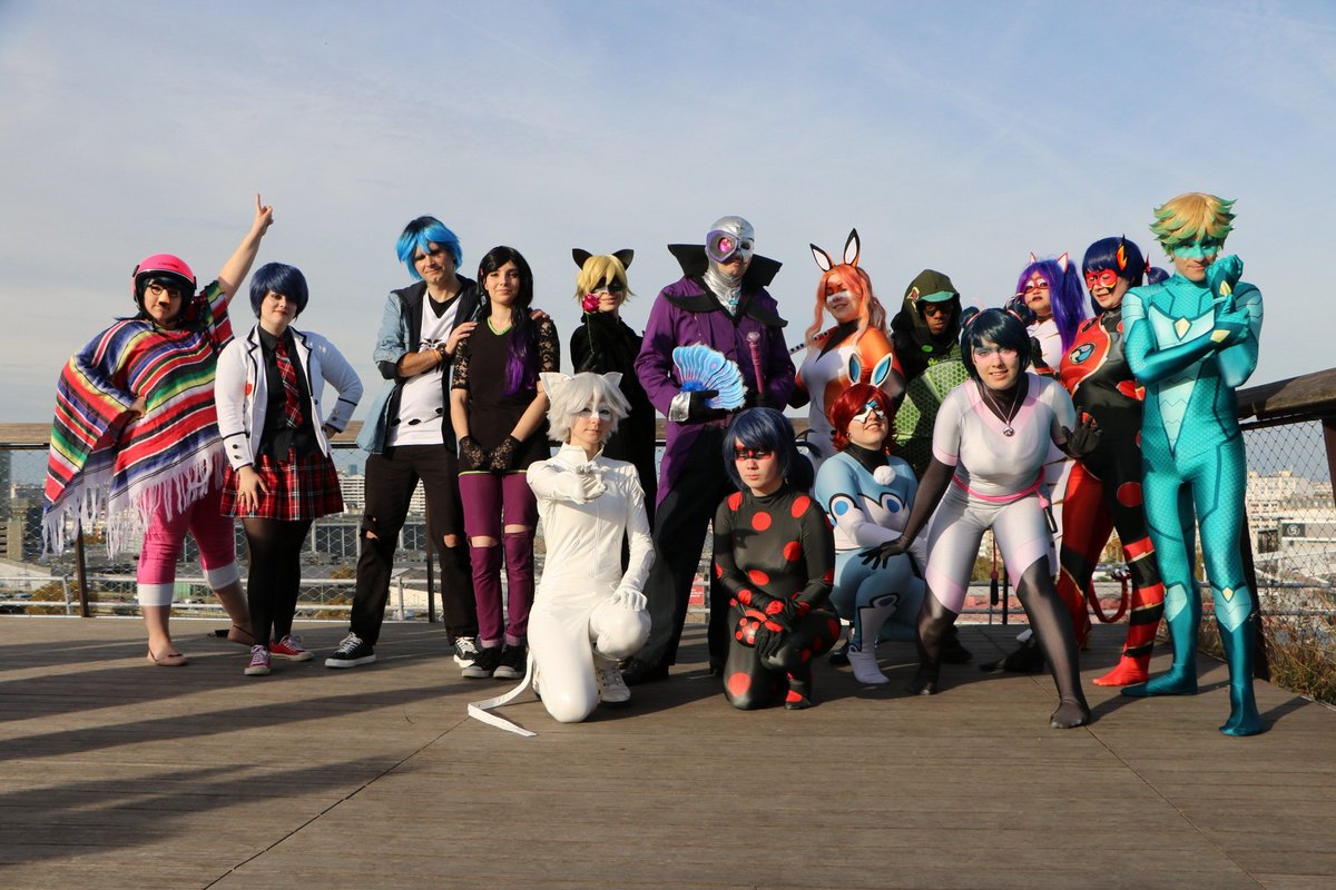 dauphy72's tweet photo. la team #miraculous à la @ParisManga 
.
@BeMiraculousLB @Thomas_Astruc @Winny_IRL #MiraculousLadybug #miraculouscosplay https://t.co/sTtJn1vEek