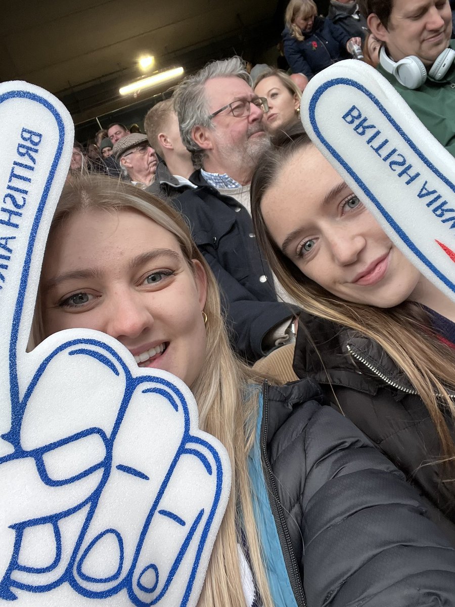 Lucywilliamss_'s tweet photo. #welcomebackfans #englandvstonga #twickenham https://t.co/0gkBhv5RCJ